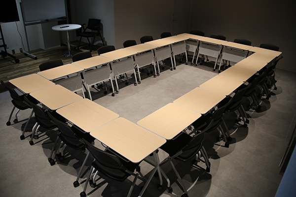 写真：5階 コンセプト会議室