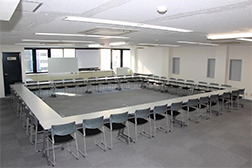 写真：4階 大会議室4