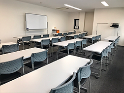 写真：9階 セミナールームB