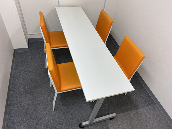 写真：2階 コミュニティースペースB