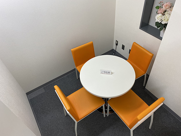 写真：2階 コミュニティースペース